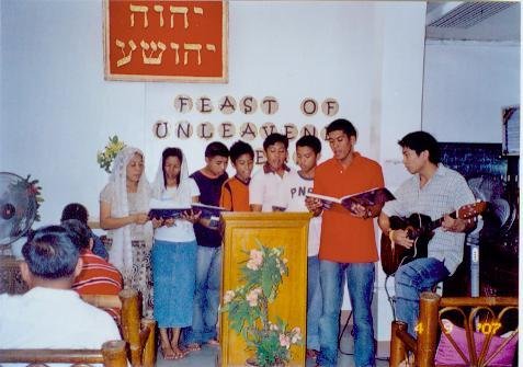 Youth Singing
