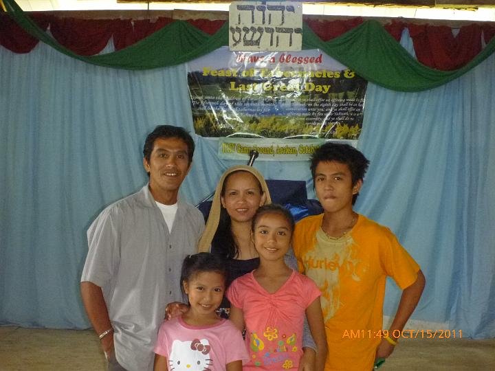 Noel &Holyday Tadle with children(2)