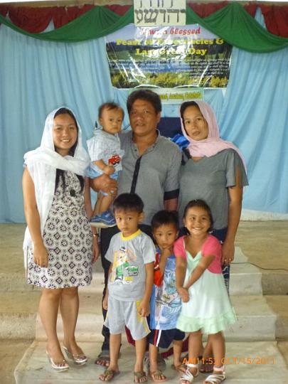 Reymor & Sis. Mereliz with fam.