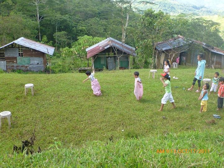 children's sack race 2