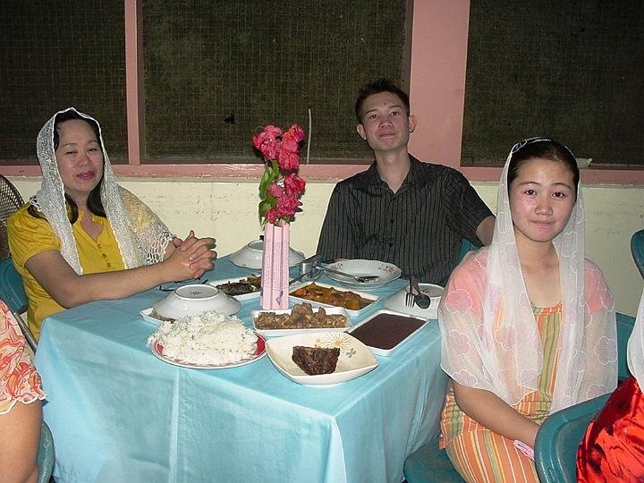 Sis Rose Dajao with kids Arnie & Nica