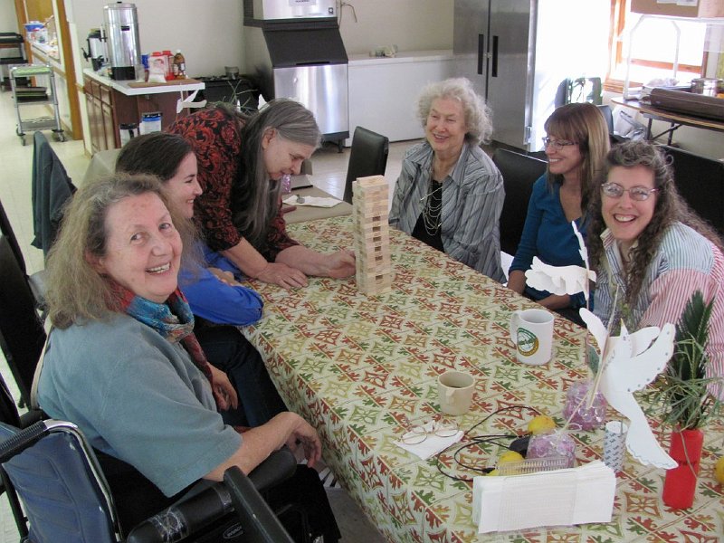Jenga on family day 1067x800