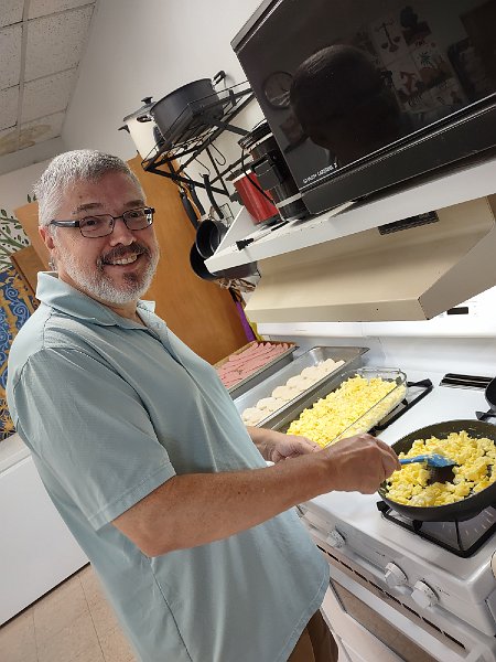 Men making breakfast for the ladies4